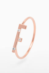 Bague Lettre Eternité pour petit doigt - Acmée Paris