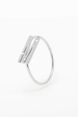 Bague Lettre Eternité pour petit doigt - Acmée Paris