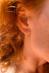 Mono boucle d'oreille Petit Crochet or et diamants - Acmée Paris