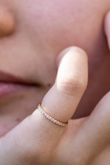 Bague de petit doigt Moitié Sans Fin or et diamants - Acmée Paris