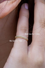 Bague de petit doigt Moitié Sans Fin or et diamants - Acmée Paris