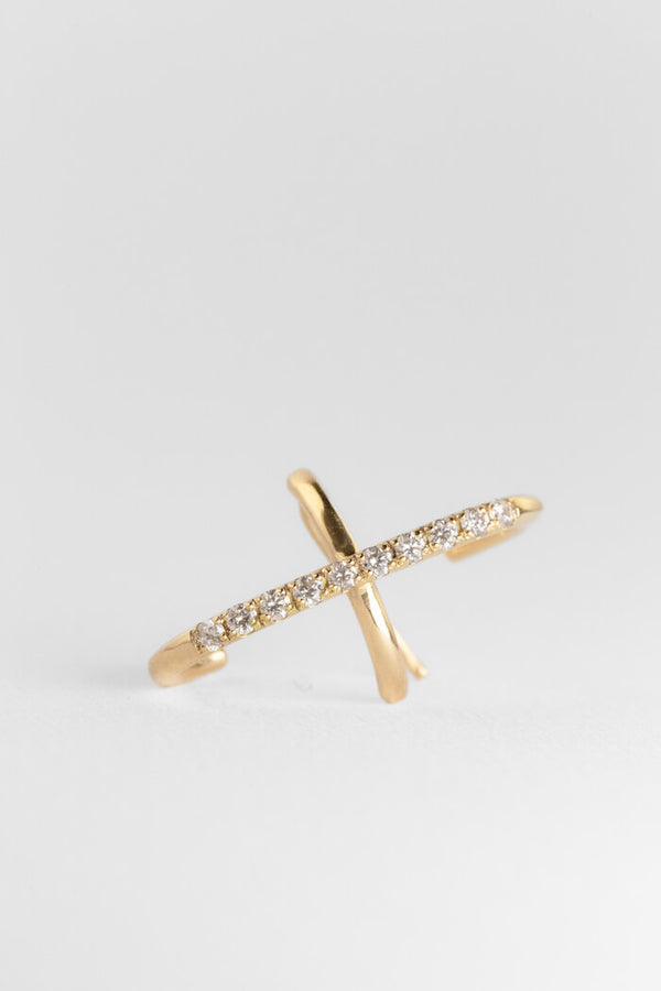 Boucle d'oreille La Croix en trompe-l'œil en or 18kt recyclé et diamants